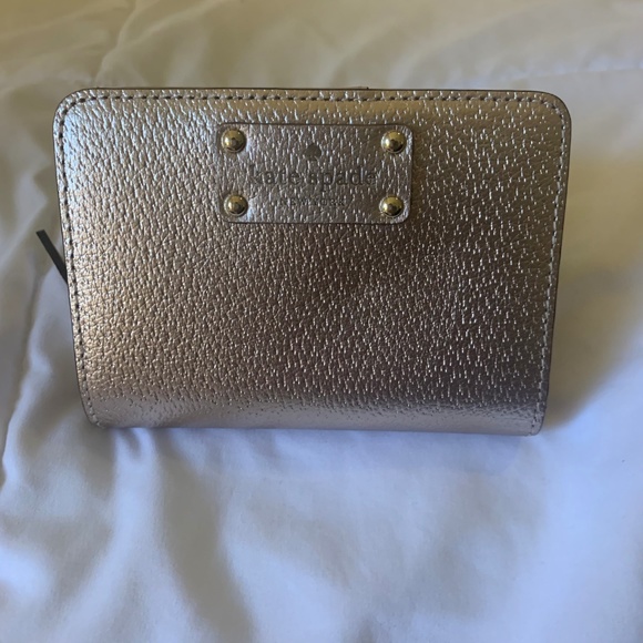 Kate Spade Handbags - Kate Spade Wallet